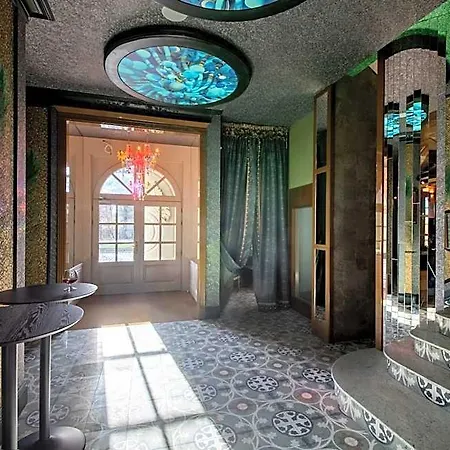 فندق Aurora *
