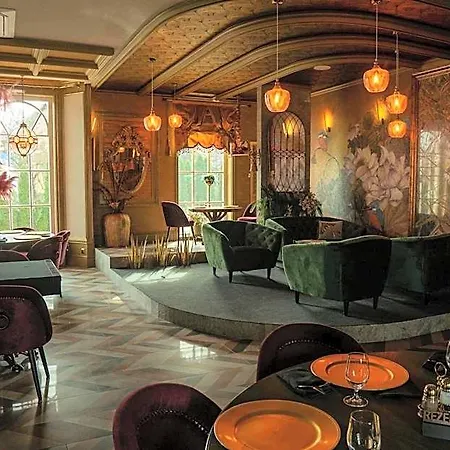 فندق Aurora تارنوف